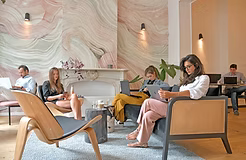 Local Club coworking café Salon.png